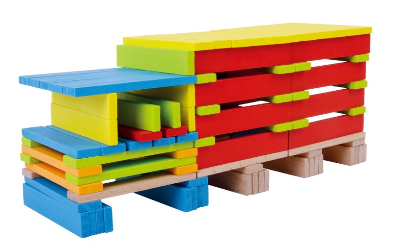 דלי קפלות צבעוני, הכולל 200 חלקים, לפיתוח דמיון וחשיבה יצירתית.