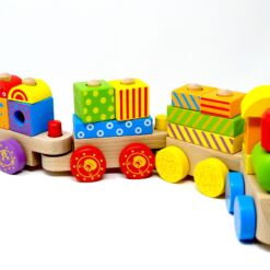 צעצוע עץ, רכבת ענק צבעונית הכוללת 22 חלקים בצורות הנדסיות שונות