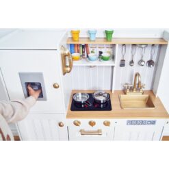 Alternative view of מטבח עץ אלקטרוני לילדים דגם נוגה – לבן וזהב יוקרתי